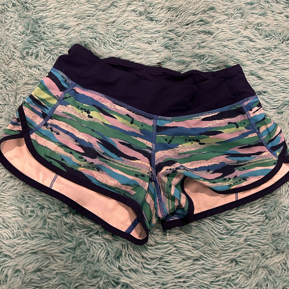 Lululemon size 4 shorts